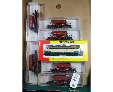 A Fleischmann HO gauge DB class 218 Bo-Bo Diesel Locomotive, RN 218 452-1 (4234). In blue and cream livery. Together with 6x 