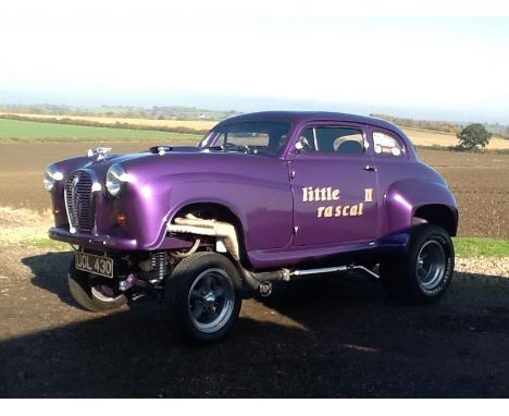 - 4.6-litre V8 with 2-speed B&M quick shift/line lock semi-automatic transmission 

- Lever arch file crammed with drawings, 