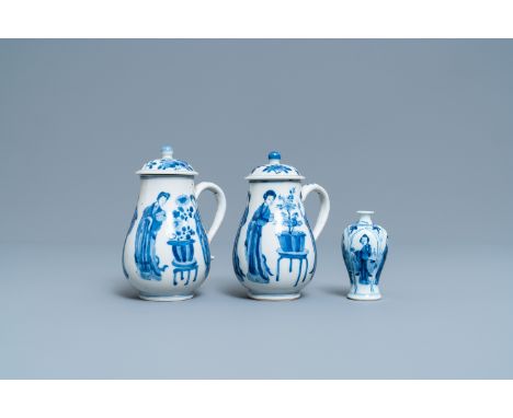A pair of Chinese blue and white 'Long Eliza' jugs and covers and a miniature vase, KangxiH.: 13,5 cm (the jugs)