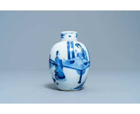 A Chinese blue and white covered tea caddy, KangxiH.: 13,5 cm Provenance: A German private collection.