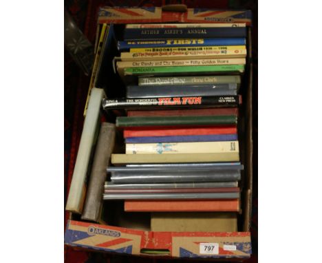 A box of hardback childrens books including vintage annuals.