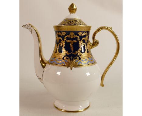 De Lamerie Fine Bone China heavily gilded coffee pot , specially made high end quality item, new and Made in England,h.24.5cm