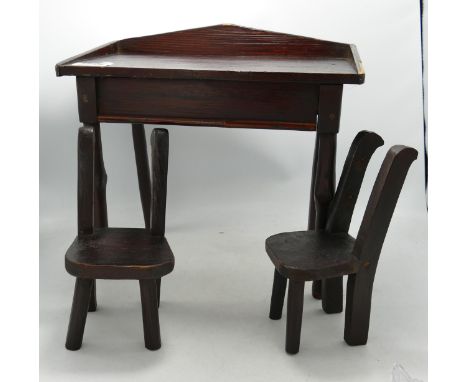 Hand Made Vintage Dolls Desk &amp; Chairs, height of desk 29.5cm 