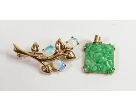 9ct hallmarked gold and opal brooch plus 9ct jade pendant: Gross weight 7.3g, brooch measures 34mm wide, the pendant 16mm wid