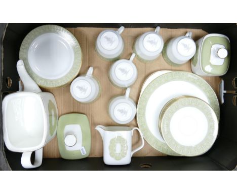 Royal Doulton Sonnet Patterned tea set including teapot, 22 pieces 