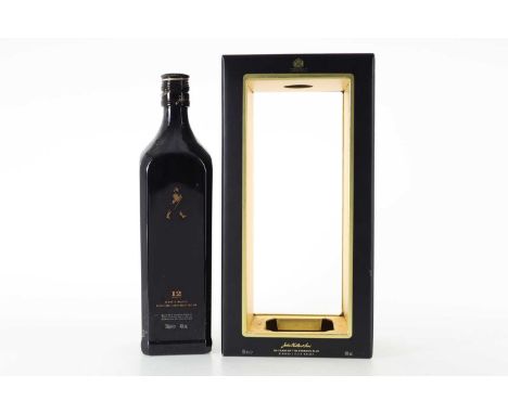 JOHNNIE WALKER 12 YEAR OLD BLACK LABEL 100 YEARS OF THE STRIDING MAN ANNIVERSARY EDITION BLENDED WHISKY  40% ABV / 70cl  When