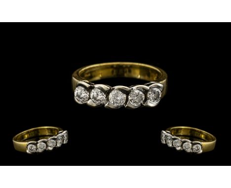 18ct Gold - Attractive and Pleasing 5 Stone Diamond Set Ring, The Five Round Modern Brilliant Cut Diamonds of Excellent Colou