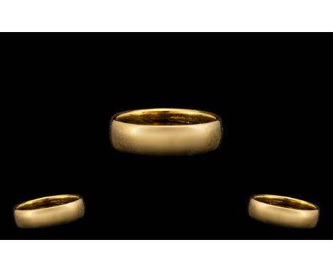 22ct Gold Wedding Band fully hallmarked for Birmingham 1925.  Ring size K.  5.2 grams.  Excellent condition.