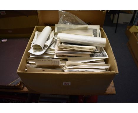 AVIATION:&nbsp;a very large quantity of b&amp;w photographs, post war aviation, contained in one box.&nbsp; 