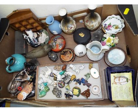 A mixed lot of ceramics to include Wade Pottery minikins, whimsies, Wedgwood black Egyptian trinket box, Lotus ware and simil