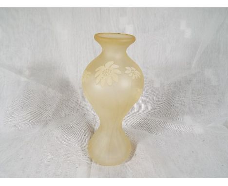 An Okra Art Glass vase decorated in the Days Eye Pearl pattern, designed by Sarah Cowan, 14cm (h) - Est £20 - £40