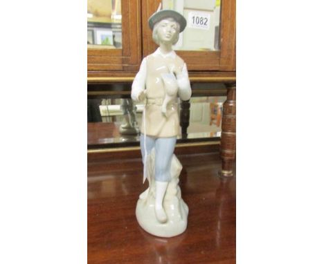 A LLadro style figur of a boy.  