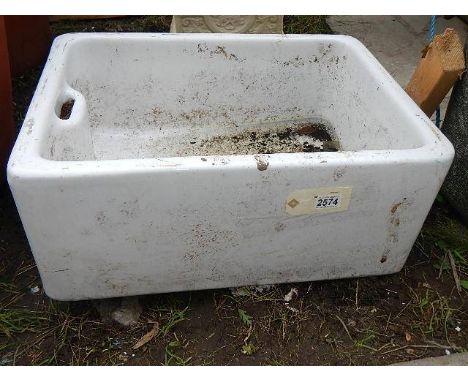 A white ceramic sink. 61 x 45 x 32 cm. Collect only.  