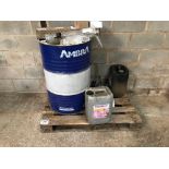 Quantity oils and New Holland filters and spares