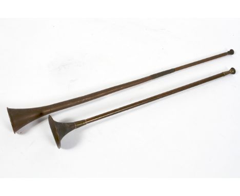 A pair of vintage copper long hunting horns, early 20th century, 83 cm long maximum 