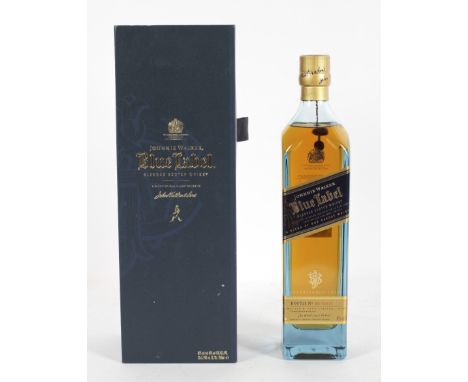 Whisky: Johnnie Walker, Blue Label blended Scotch Whisky, bottle number IB6 54419, 70cm, 40%, original presentation box