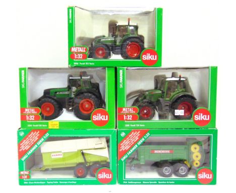 A 1/32 SCALE SIKU MODEL TRACTOR &amp; FARM IMPLEMENT COLLECTION comprising a No.3254, Fendt 930 Vario; No.3285, Fendt 724 Var