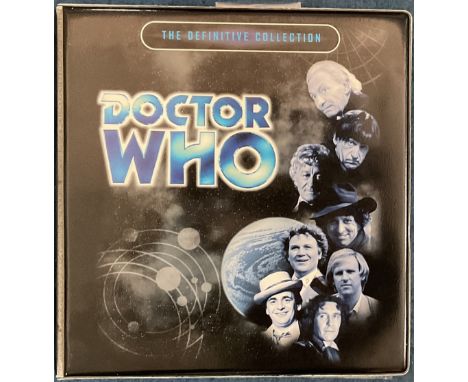 The definitive collection Doctor Who in binder approx. 500 cards, includes 72 mixed pages including Star Trek, Star Wars, Doc