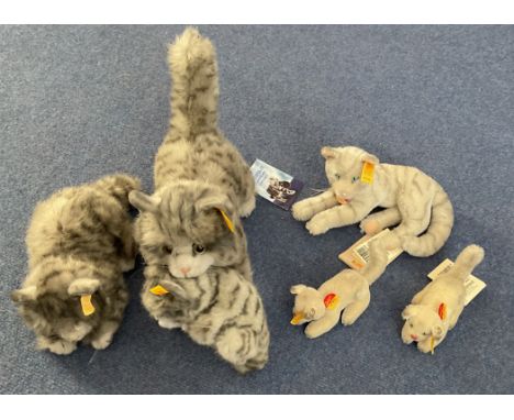 Steiff Whiskas Cat Collection &amp; . Whiskas cat and kitten in her mouth, sibling. Tapst family. 3 Grey Taby colours. 3 Clas