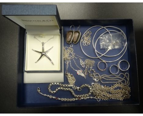SELECTION OF SILVER JEWELLERYincluding a boxed Shipton & Co. starfish brooch, a Russian wedding style bangle, a pair of rose 