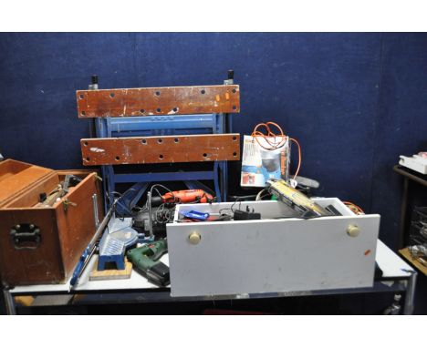 A WOODEN TOOLBOX, a tray and a drawer containing tools including various vintage untested power tools (plug issues), a Bosch 