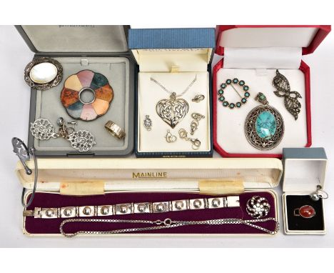 A TRAY OF ASSORTED SILVER AND WHITE METAL JEWELLERY, to include a silver and mother of pearl openwork brooch, hallmarked 'Heb