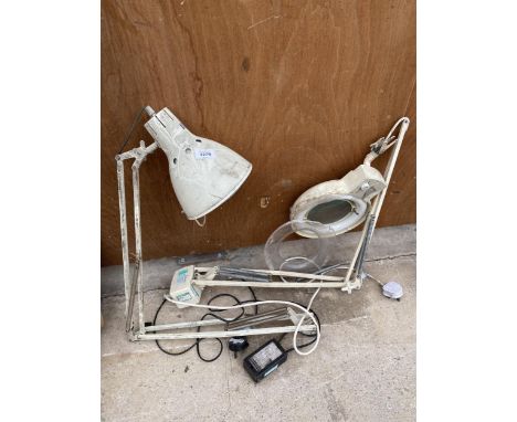 A VINTAGE AND RETRO ANGLE POISE LAMP AND A FURTHER ANGLE POISE MAGNIFYING LIGHT 