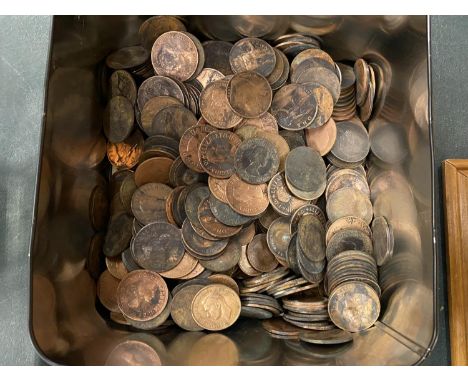A QUANTITY OF VINTAGE PRE DECIMAL PENNIES 