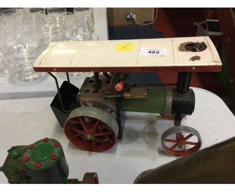 A VINTAGE MAMOD STEAM TRACTION ENGINE 