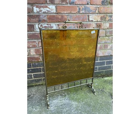 A VINTAGE BRASS AND GLASS FIRE SCREEN SIZE 71CM X 53CM 