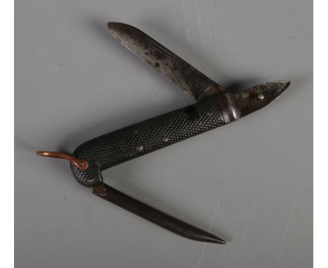 WW1 British Army folding jack knife, Sheffield steel. CAN NOT POST OVERSEAS  