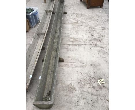 A VINTAGE WOODEN TROUGH 12FT LONG 