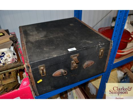 A small travelling trunk