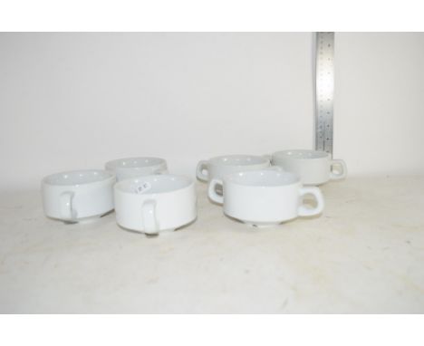 CERAMIC TWO-HANDLED DISHES