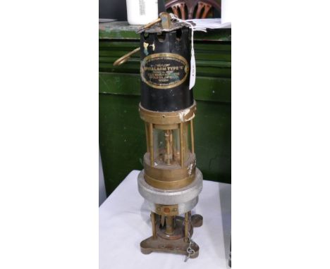 Naylor Spiralarm Type S miners lamp