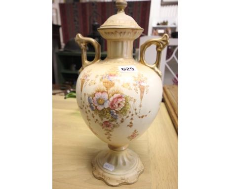 An Early 20th century Crown Devon Fieldings Two Handled Vase 