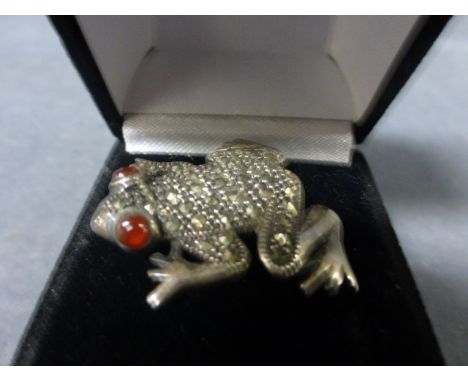 A Vintage Marcasite Frog Brooch with red glass eyes 
