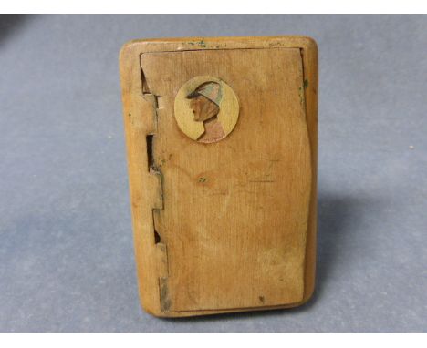 Early 20th century Wooden Snuff Box with Jockey Head