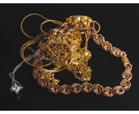Konvolut von Schmuckteilen 925 Silber vergoldet, bestehend aus: 6x Ketten, Silbervergoldet, 1x Armband, Silber vergoldet, 1x 