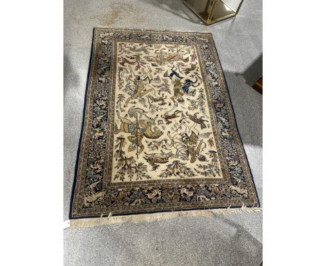 Teppich wohl Nain (Türkei), m. Jagdl. Darst., Gr. ca. 205 x 137 cm.