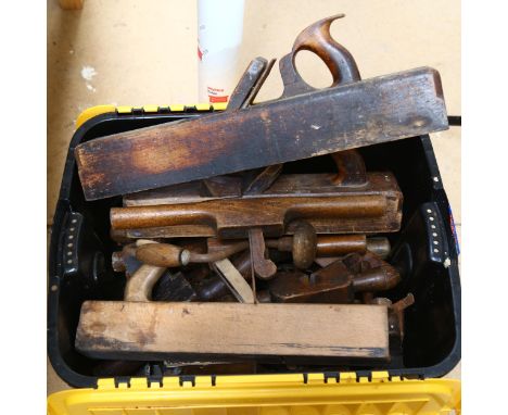 Wooden moulding planes, jack planes, hand drill and other hand tools (boxful) 