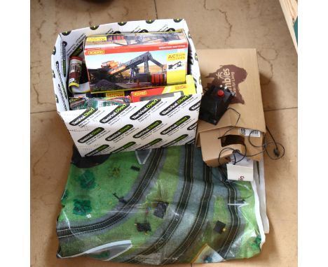 Various model railway items, including train set plugs, metal signals, gates etc, and a City Freight OO gauge train set 