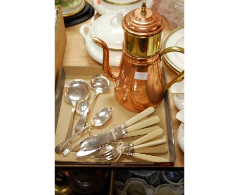 Two boxes of miscellaneous items to include Aynsley Odyssey pattern coffee cans and saucers, modern Worcester coffee can and 