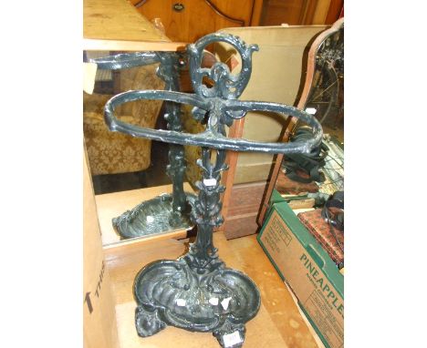 CAST IRON UMBRELLA / STICK STAND