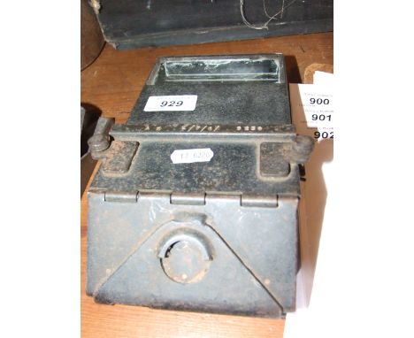 VINTAGE MILITARY PERESCOPE / SIGHT