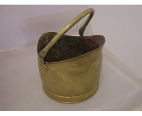 VINTAGE BRASS COAL SKUTTLE