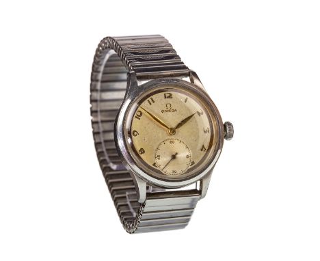 GENTLEMAN'S OMEGA STAINLESS STEEL MANUAL WIND WRIST WATCH, 1930s, signed Omega 15 jewel movement, the round dial with Arabic 