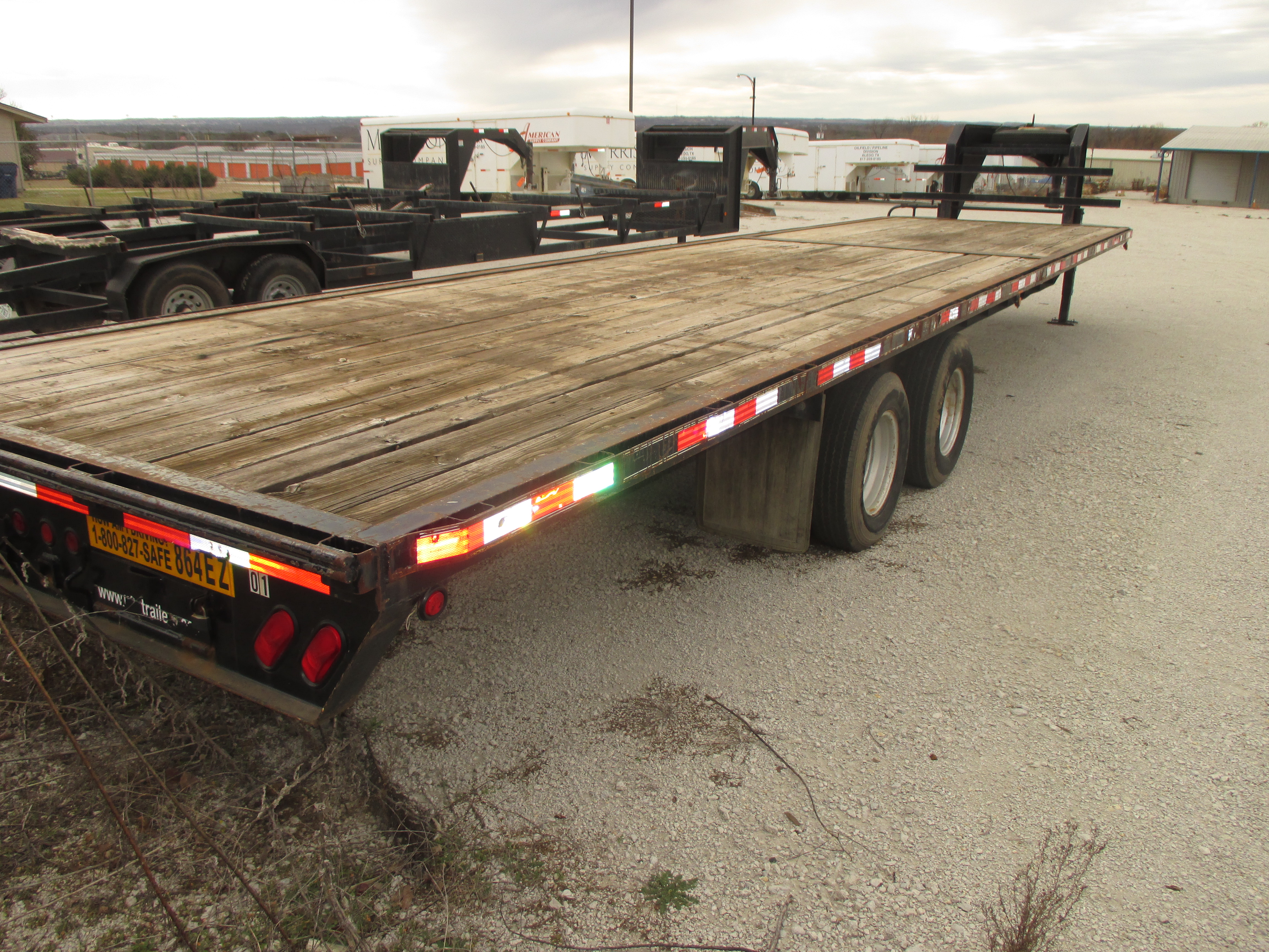 PARKER TRAILERS; 30' GOOSENECK FLATBED TRAILER; DATE OF MANUFACTURER 7