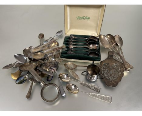 A collection of silver and Epns flatware to include, two white metal Singapore spoons, silver tea spoons, plated cake lift an