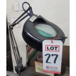 MAGNIFYING LAMP